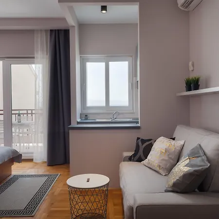 ゲストハウス Vinka 3*