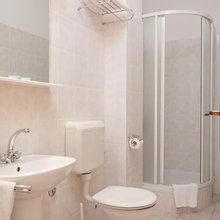 ゲストハウス Vinka Tučepi